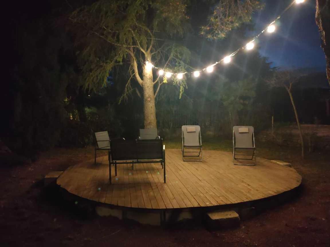 Appartement Avec Grand Jardin Et Parking, Uzès Esterno foto